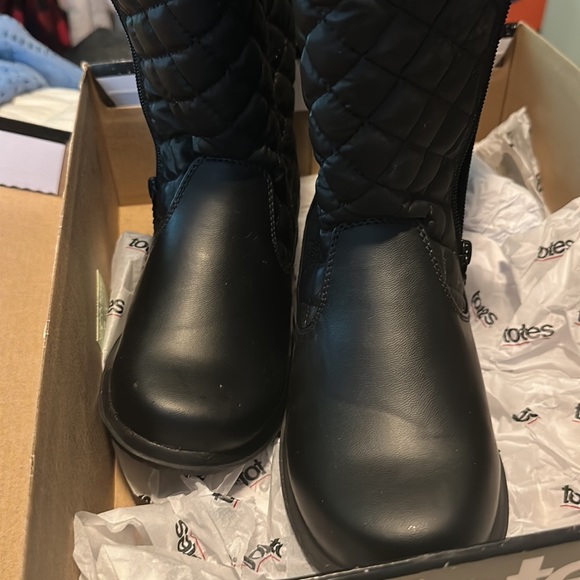 totes boot size 8M excellent condition style jade - Picture 6 of 7